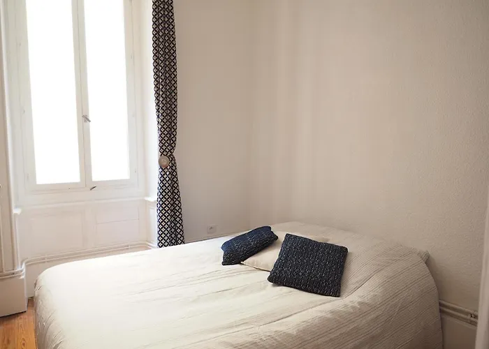 Le St Jean - Centre Historique 民宿 瓦朗斯